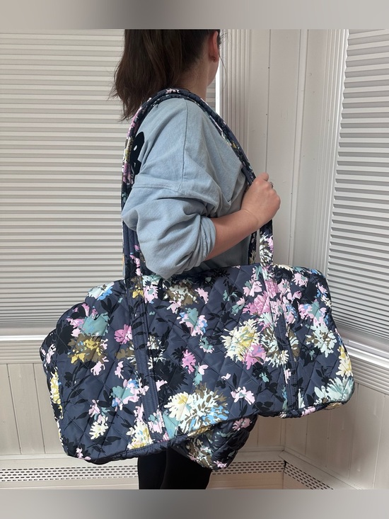 Vera Bradley Handbags - Vera Bradley XL Performance Twill Waterproof Duffle –Navy Floral